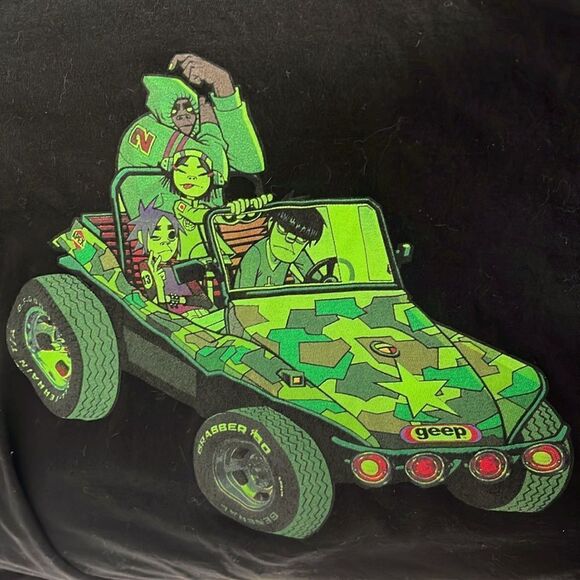 Gorillaz Virtual Band Graphic Tee shirt Riding in a Camouflage geep VTG RARE - Picture 5 of 5